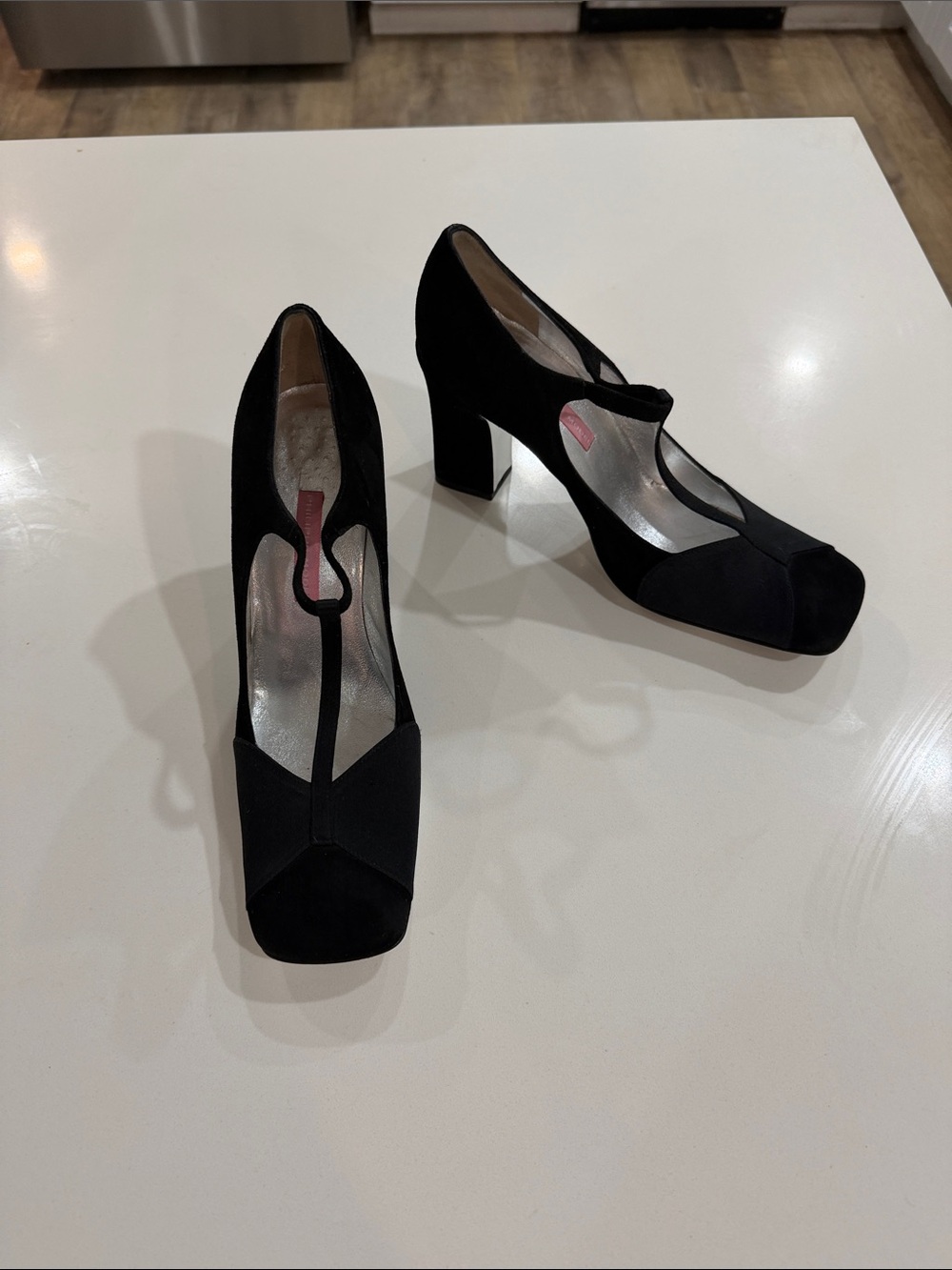 Women's Black Mary Jane Block Heel Pumps with Cutout Detail vintage Y2K